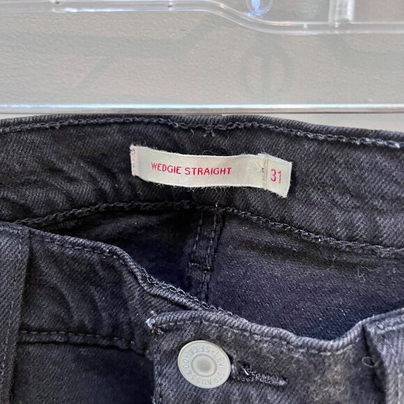 Levis Premium Wedgie Straight Jeans Black Denim- 31 - Picture 2 of 6